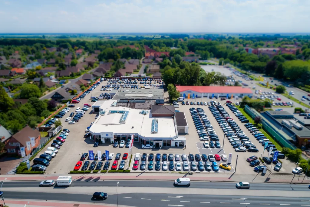 Gebäudefotografie Autohaus von Oben